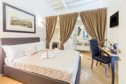 Economy Room, Non Smoking, Private Bathroom | Hypo-allergenic bedding, down comforters, memory foam beds, minibar