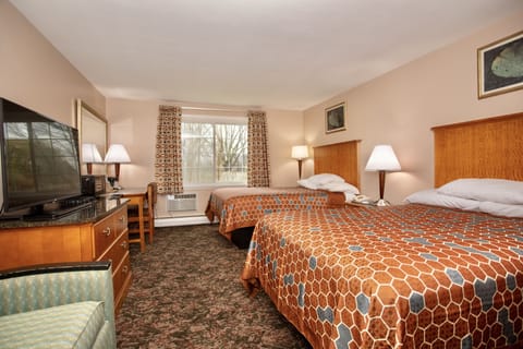 Standard Room, 2 Double Beds, Non Smoking | Individually decorated, individually furnished, desk, blackout drapes