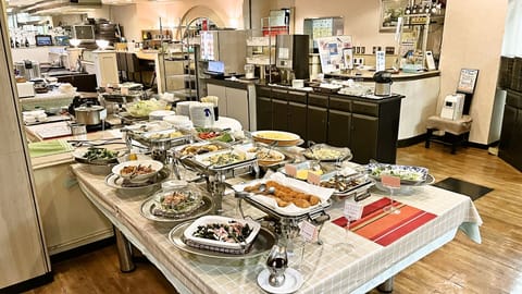 Daily buffet breakfast for a fee