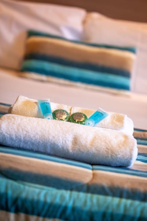 Classic Suite, 1 Queen Bed | Desk, blackout drapes, iron/ironing board, free WiFi