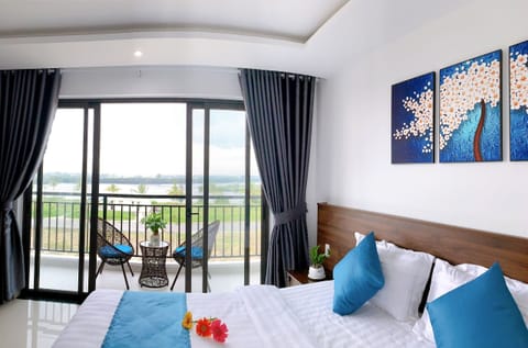 Deluxe Double Room, 1 King Bed | Desk, soundproofing, free WiFi, bed sheets