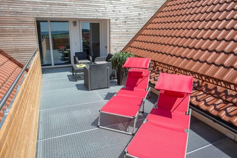 Sundeck