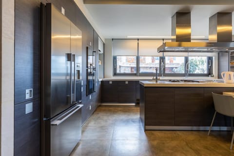 Villa | 4 bedrooms, Internet