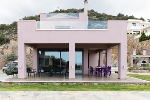 Villa | 4 bedrooms, Internet