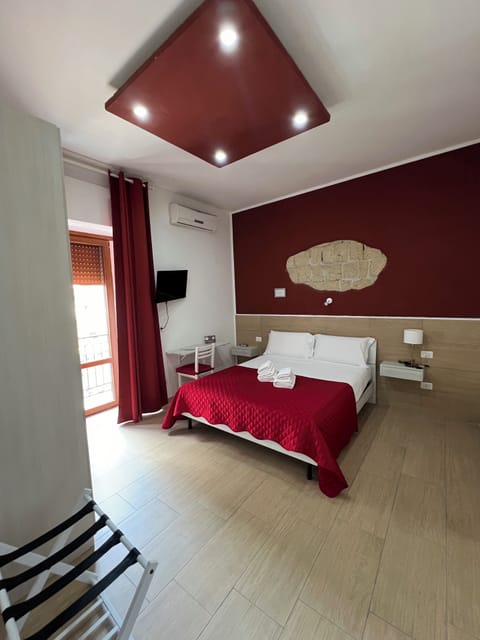 Matrimoniale Con Balcone | In-room safe, free WiFi, bed sheets