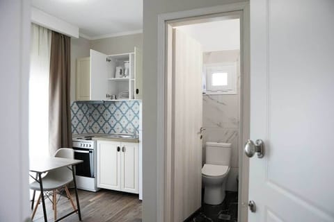 Junior Apartment, Mountain View | Egyptian cotton sheets, premium bedding, down comforters