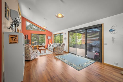 Basic House | Living area | 50-inch Smart TV with digital channels, Netflix, Hulu