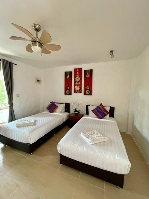 Basic Twin Room | Free WiFi