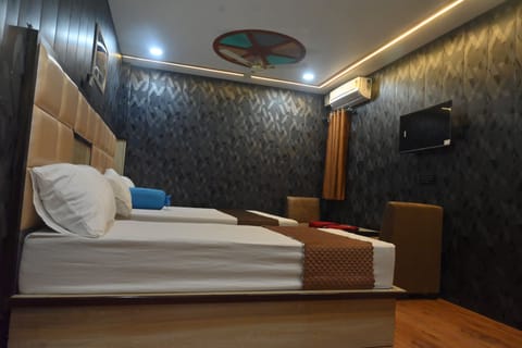 Suite | Memory foam beds, bed sheets