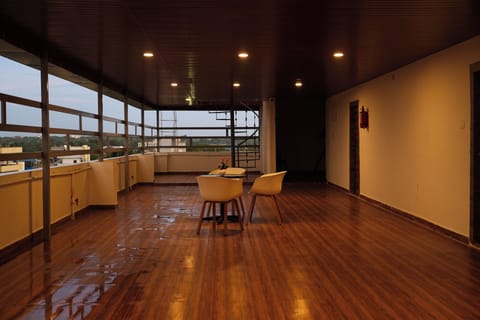 Deluxe Double Room | Terrace/patio