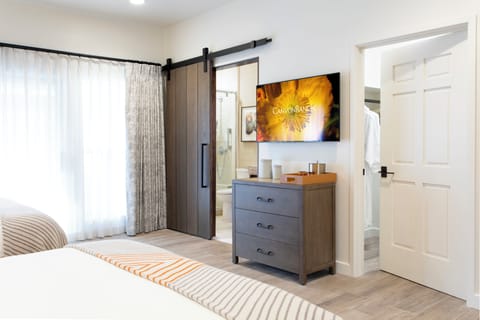 Junior Suite, 2 Queen Beds (Casita) | Living area