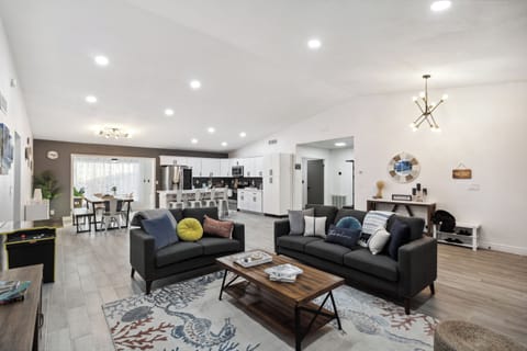 Family House | Living area | Flat-screen TV