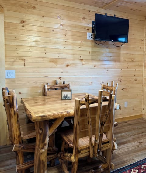 Suite | In-room dining