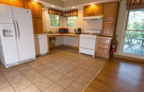 Microwave, coffee/tea maker