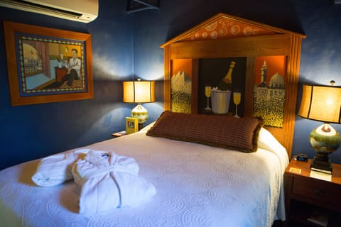 Room, 1 Bedroom, Private Bathroom | Free WiFi, bed sheets