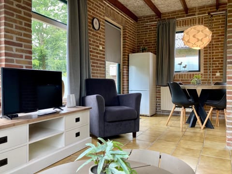 House, 2 Bedrooms, Terrace | Interior