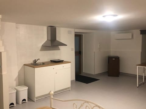 Family Studio | Minibar, blackout drapes, iron/ironing board, free WiFi