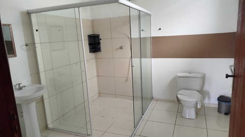 Comfort Room | Free WiFi