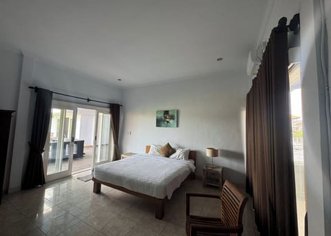 Deluxe Room | Minibar, desk, laptop workspace, free WiFi