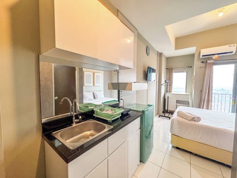 Deluxe Studio | Private kitchen | Fridge, stovetop, rice cooker