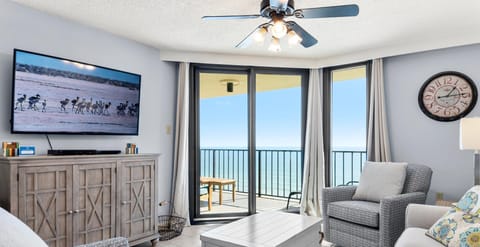 Condo, Multiple Beds (Phoenix III 3086) | Living area