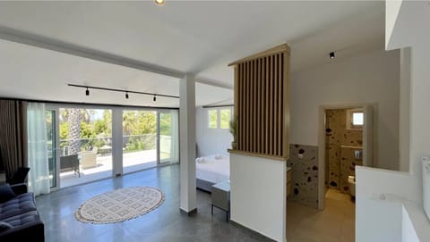 In-room safe, free WiFi