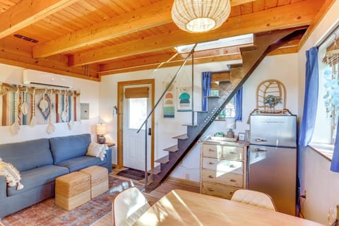 Apartment (0 Bedroom) | Interior