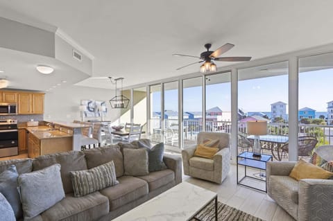 Condo, Multiple Beds (Sanibel 305) | Living area