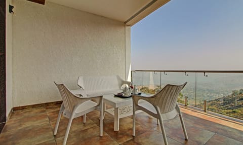 Luxury Double Room, Valley View | Balcony