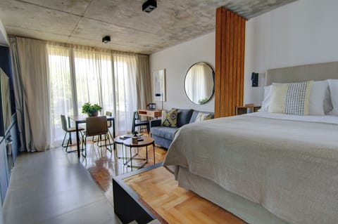 Studio | Iron/ironing board, cribs/infant beds, free WiFi, bed sheets