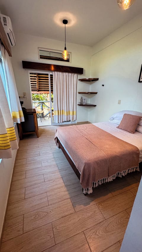 In-room safe, desk, laptop workspace, free WiFi