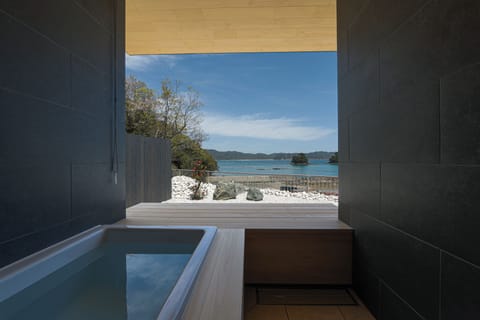 Luxury Villa, 1 King Bed, Sea View | Bathroom | Hair dryer, slippers, towels, shampoo