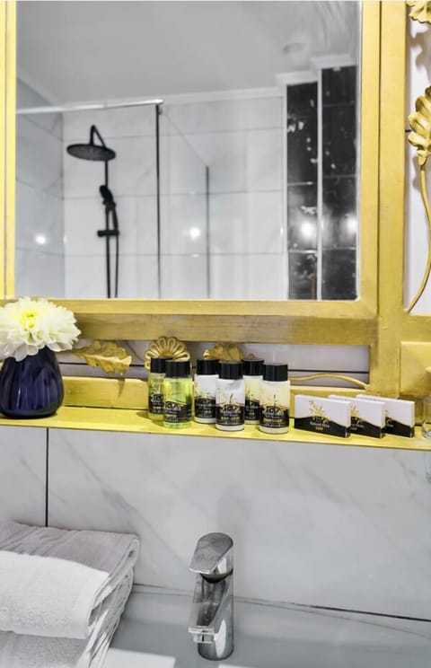 Junior Suite, Balcony, Sea View | Bathroom | Shower, hair dryer, towels