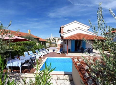 Villa | Exterior