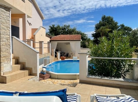 Apartment | Pool | Outdoor pool