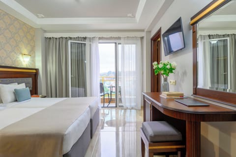 In-room safe, free WiFi