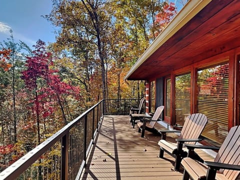 Studio (3 Bedrooms) | Property amenity