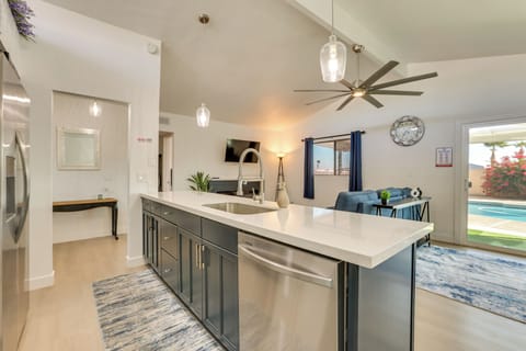 House (3 Bedrooms) | Interior