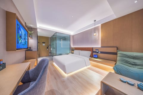Comfort Double Room, City View | Desk, laptop workspace, soundproofing, iron/ironing board