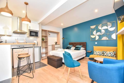 Apartment | 1 bedroom, iron/ironing board