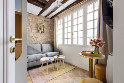 Apartment | Living area