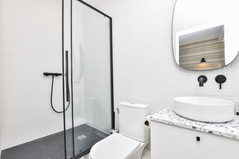 Apartment | Bathroom