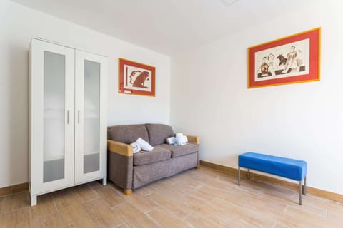 Apartment | Living area