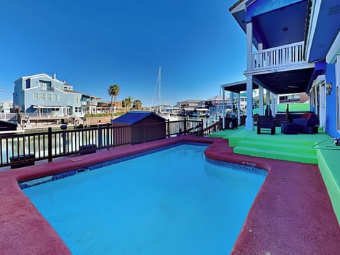 House (4 Bedrooms) | Property amenity