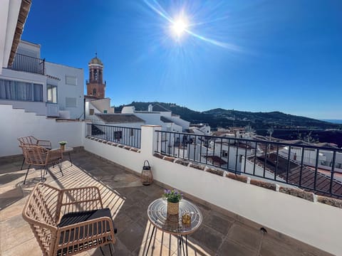 Deluxe Suite, Multiple Beds, Private Bathroom, Sea View | Terrace/patio