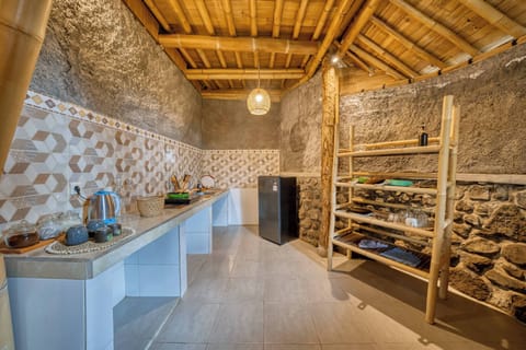 Traditional Villa, 2 Bedrooms, Kitchen, Valley View | Living area