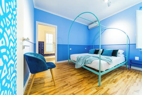Double Room, Balcony | Desk, laptop workspace, soundproofing, iron/ironing board