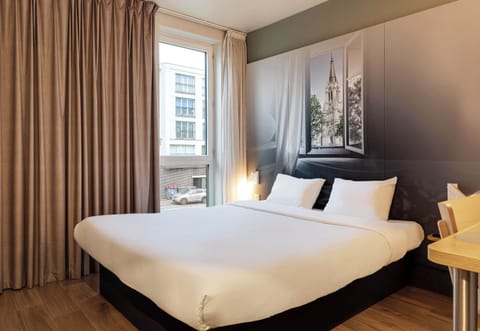 Double Room, Non Smoking | Premium bedding, soundproofing, free WiFi, bed sheets