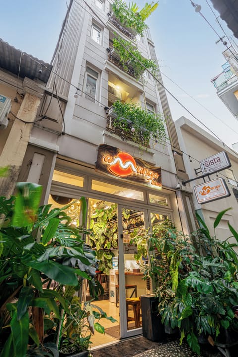 Balcony King Room | Individually decorated, individually furnished, soundproofing, free WiFi