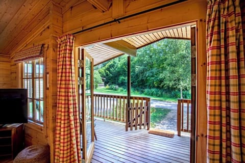 Cabin, 2 Bedrooms (Dragonfly) | 1 bedroom, free WiFi